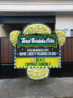 Papan Bunga Duka di Amar Sakti